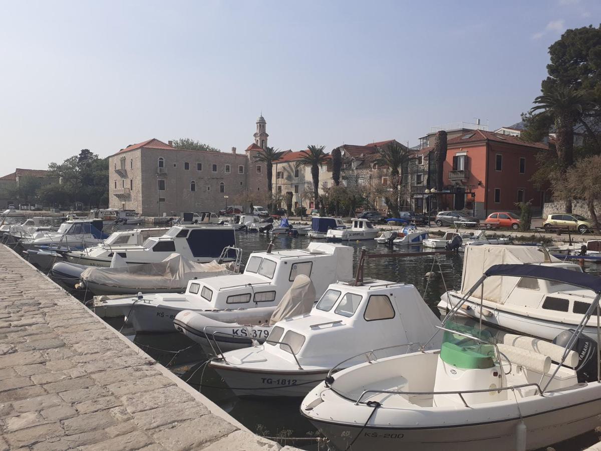 Apartman Teklic Kaštela Esterno foto