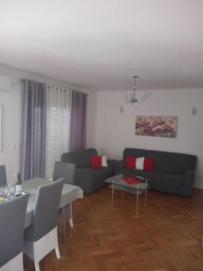 Apartman Teklic Kaštela Esterno foto
